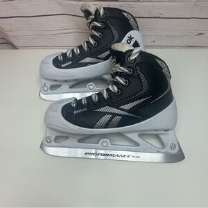 Used Reebok 12K 2D Goal Skate 1.5 D shoe size 3